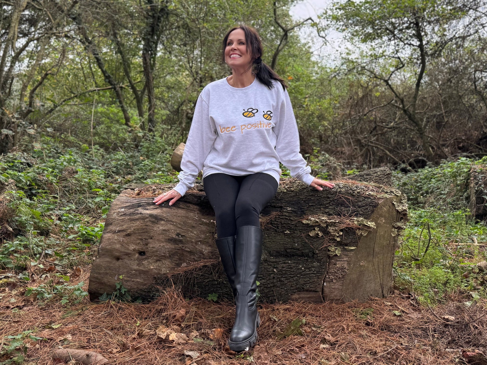 Bee Positive Sweatshirt Model2